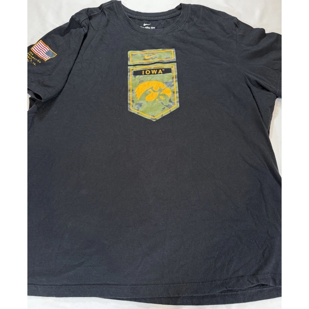Nike Iowa Hawkeyes Military Appreciation Camo Shield T-Shirt Men's XL Black